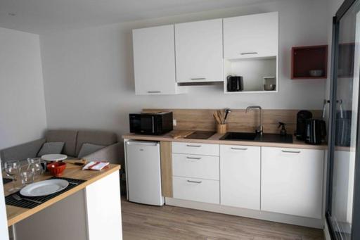 Appartements Guesthouse1 Et Guesthouse2 Sword Beach Colleville-Montgomery Exteriör bild